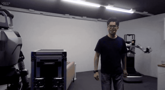 deel2ttjuap6403770125.gif