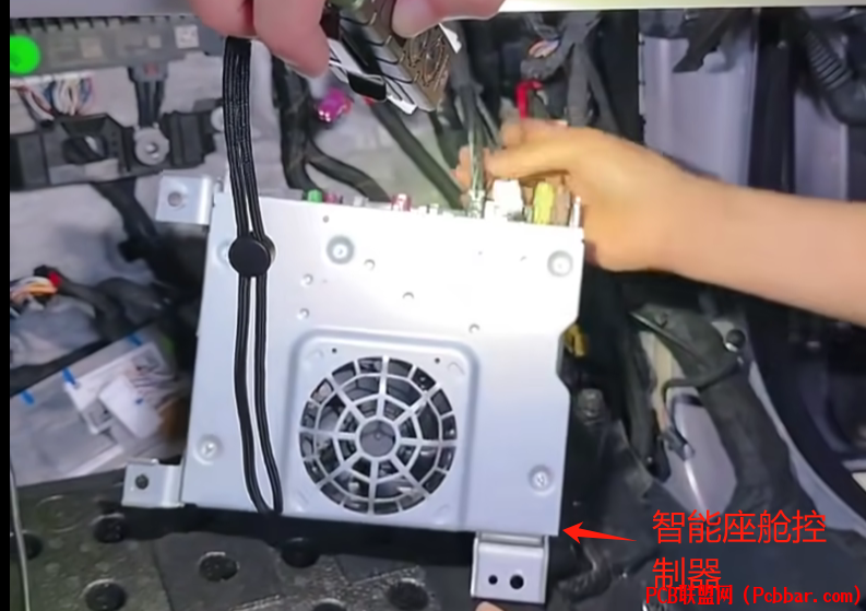 xclcu0hux0e640318416.png